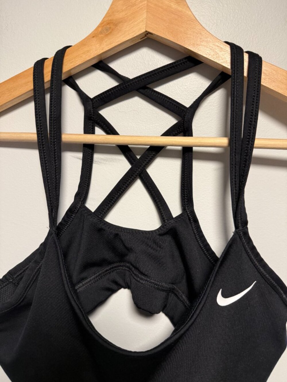 Nike Black Sports Bra Light Support Medium - Picture 2 of 4